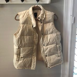 Gap White Puffer Vest